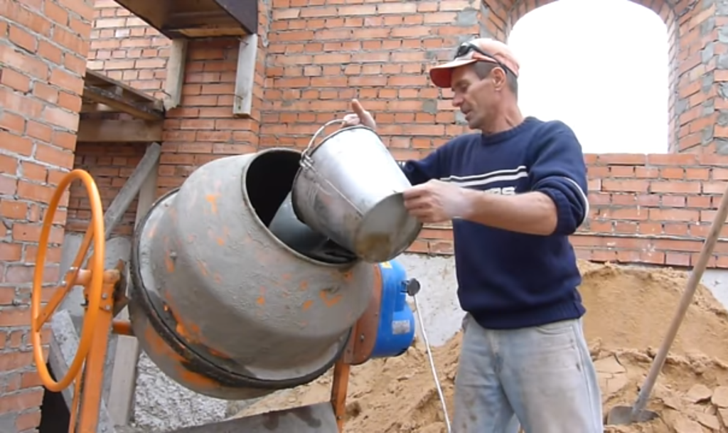 Как замесить цементный раствор: инструкция