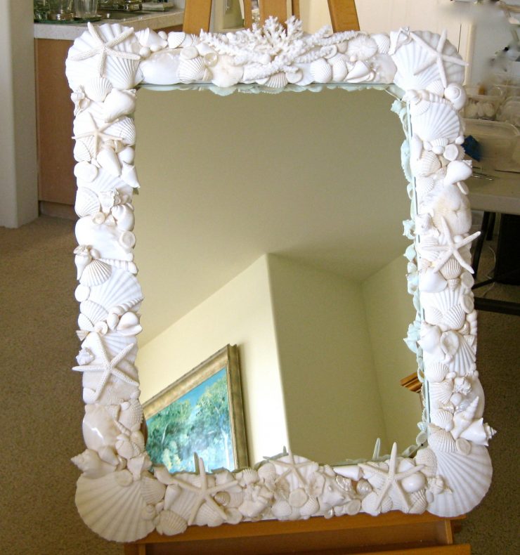 Как украсить зеркало: идеи и примеры популярного декора