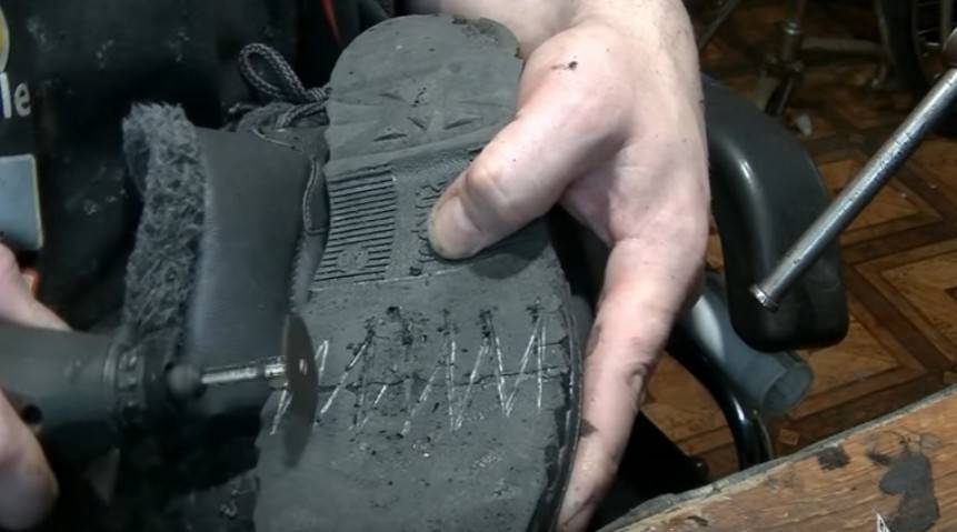 Как в домашних условиях восстановить лопнувшую подошву обуви