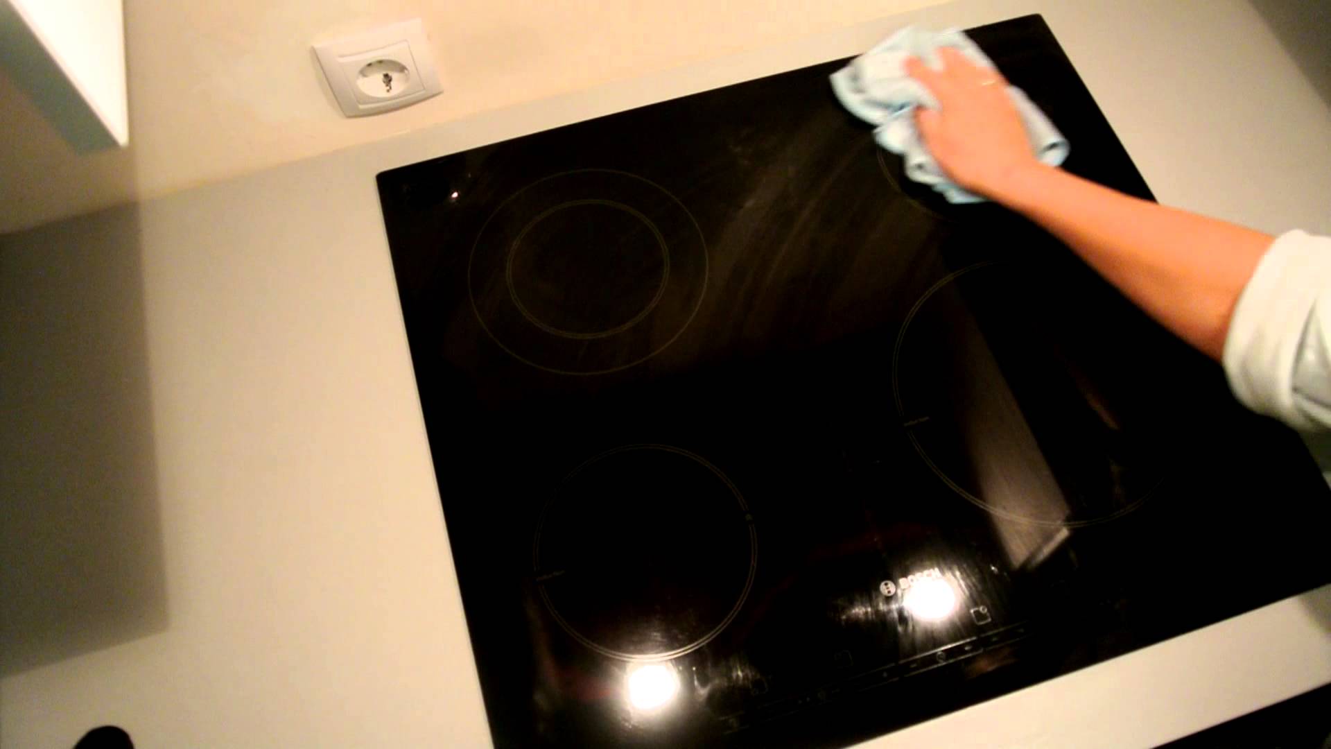 10 способов, как очистить плиту из стеклокерамики. чистота без повреждений