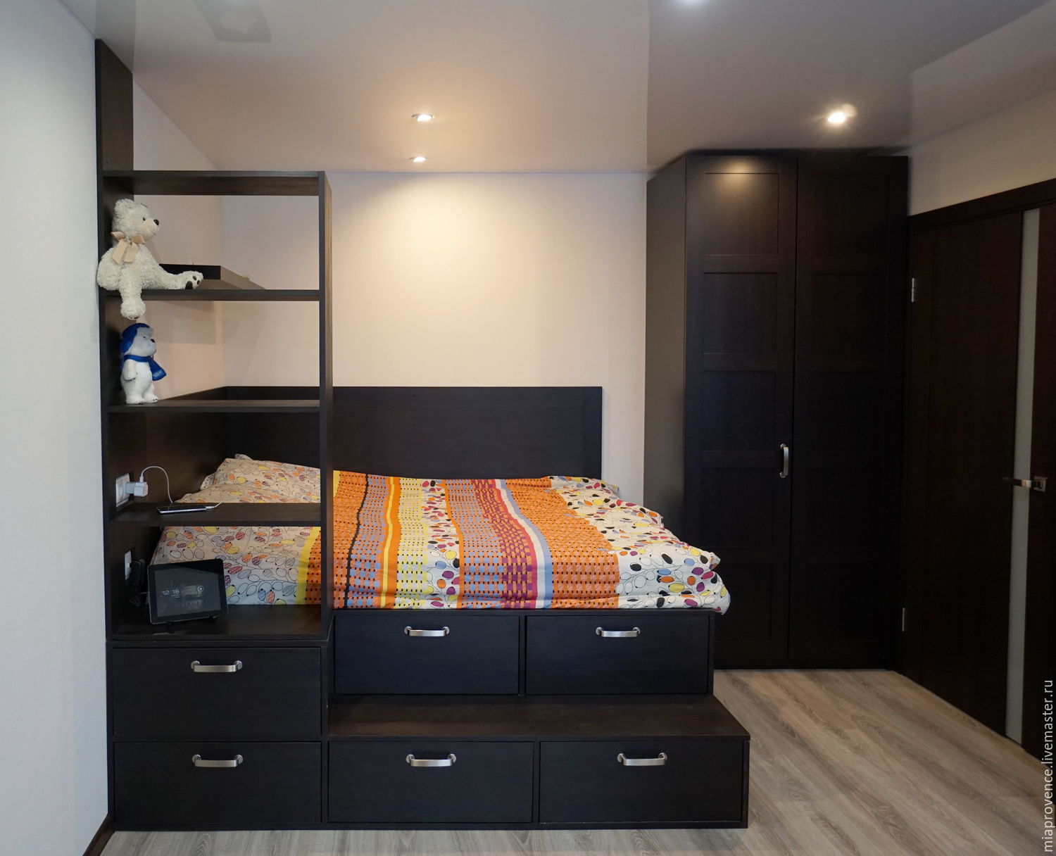 Варианты кроватей-трансформеров для однокомнатной квартиры
