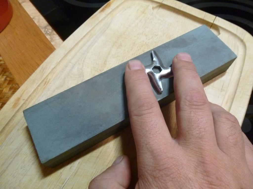 Как заточить нож для мясорубки в домашних условиях самостоятельно