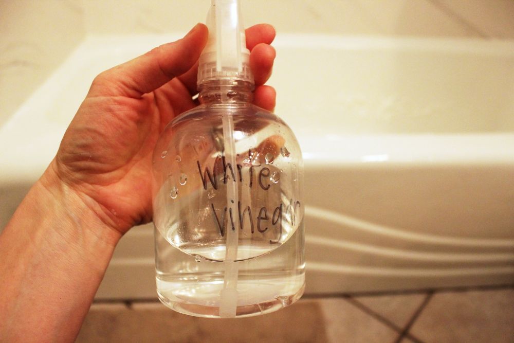 Отмыть бутылку внутри
