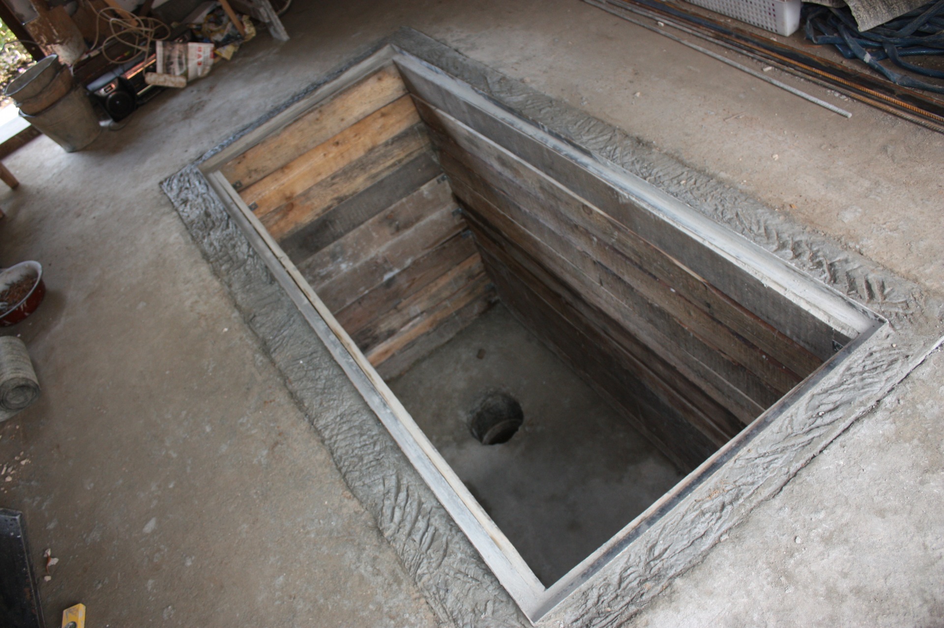 Смотровая яма в гараже своими руками: технологии строительства, пошаговая инструкция, фото