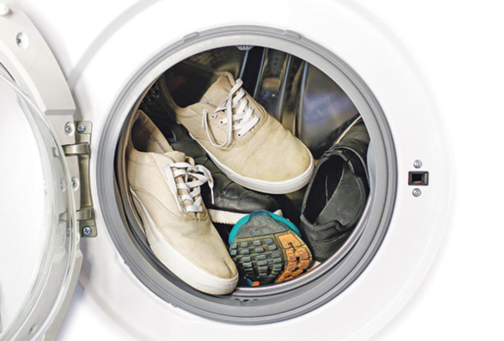 Как стирать кроссовки правильно? 10 полезных советов