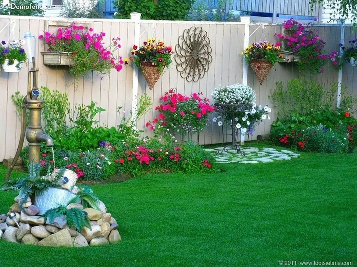 Клумбы из шин: оригинальные идеи, как красиво покрасить баллоны под цветы, фигуры из покрышек для сада и детской площадки


 - 40 фото